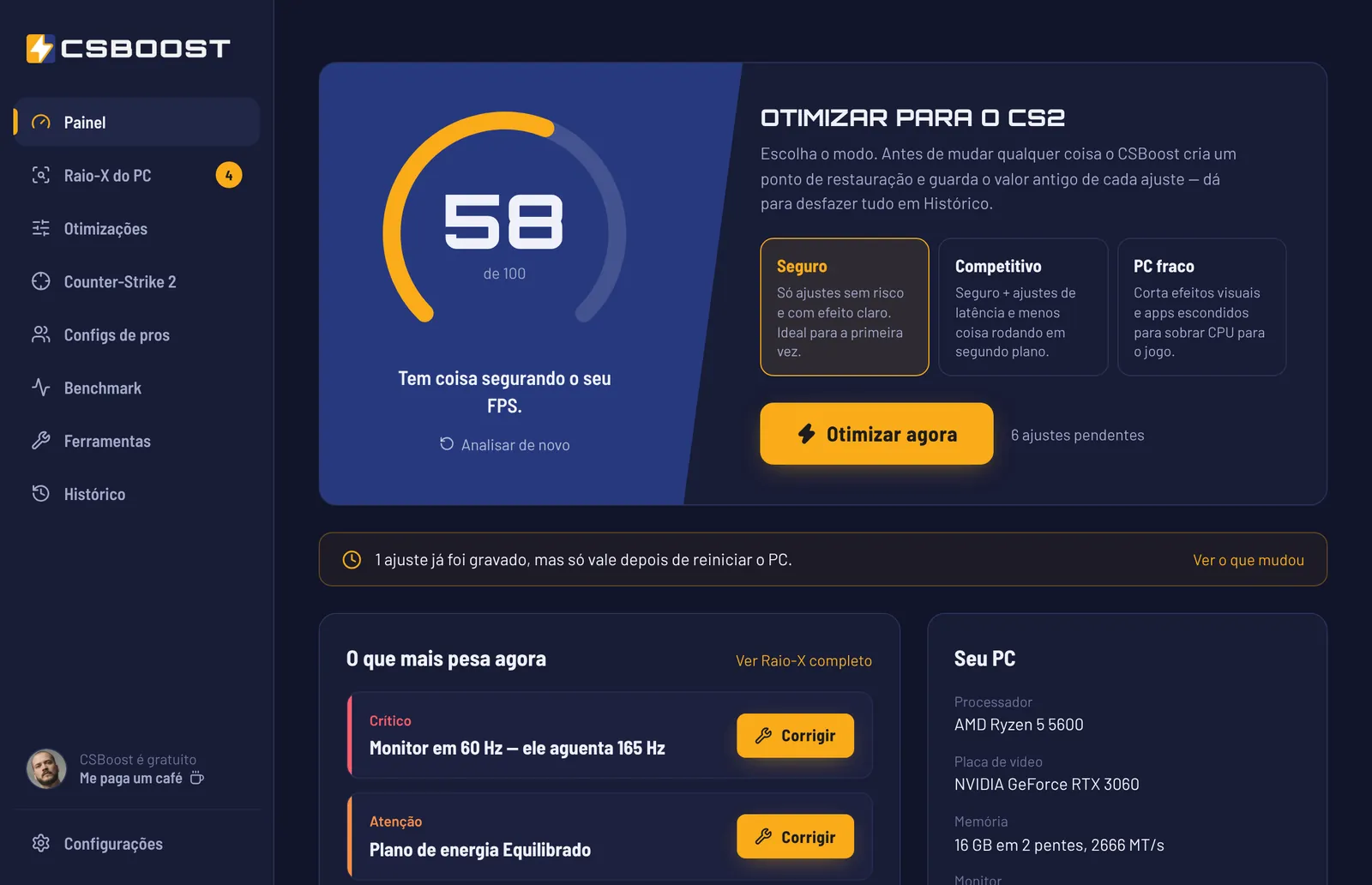 Tela inicial do CSBoost com a nota de desempenho do PC, os modos Seguro, Competitivo e PC fraco e o botão Otimizar agora